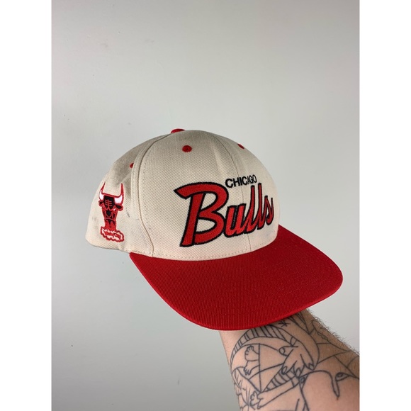 Mitchell & Ness Other - Vintage 100% wool Chicago Bulls 90’s SnapBack
